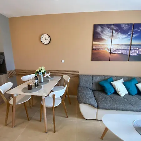 Apartment Summer Sunrise In Green Life Sozopol Hotel de apartamente